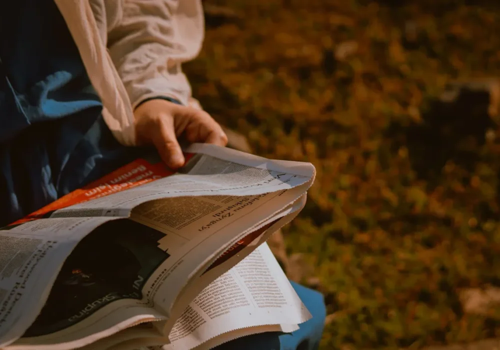 pengertian artikel ilmiah populer scientific article popularization bridge knowledge